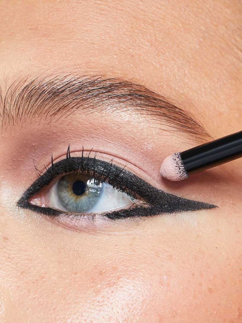 Wing tip eyeliner best sale