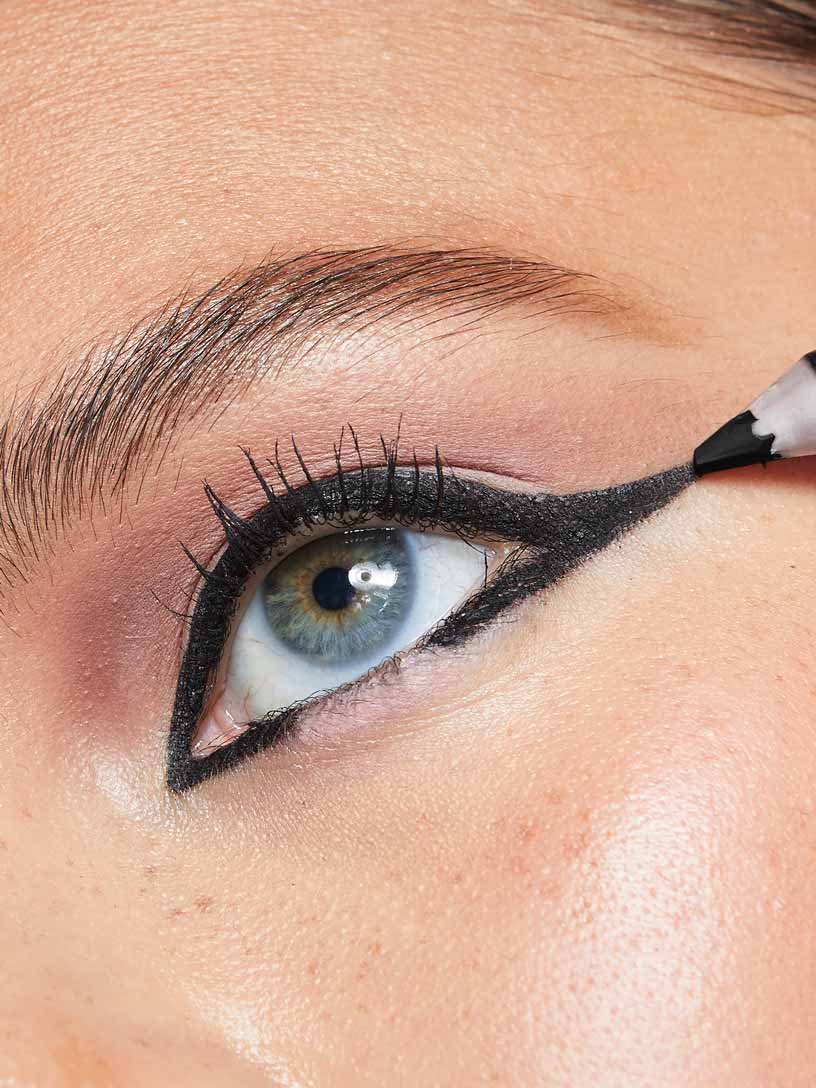 Wing makeup shop